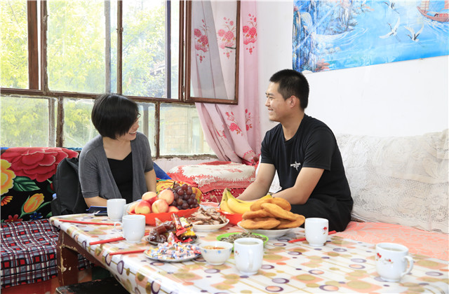 走進(jìn)海西回訪受助學(xué)校和學(xué)生——浙江援青十周年，中天慈善沒(méi)有休止符