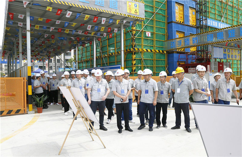 7月25日，安徽公司2021年上半年區(qū)域項目管理標(biāo)準(zhǔn)化推進會在合肥召開，130余人參加了當(dāng)天的觀摩和會議